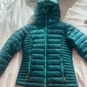 Patagonia Women's Green Puffer Jacket